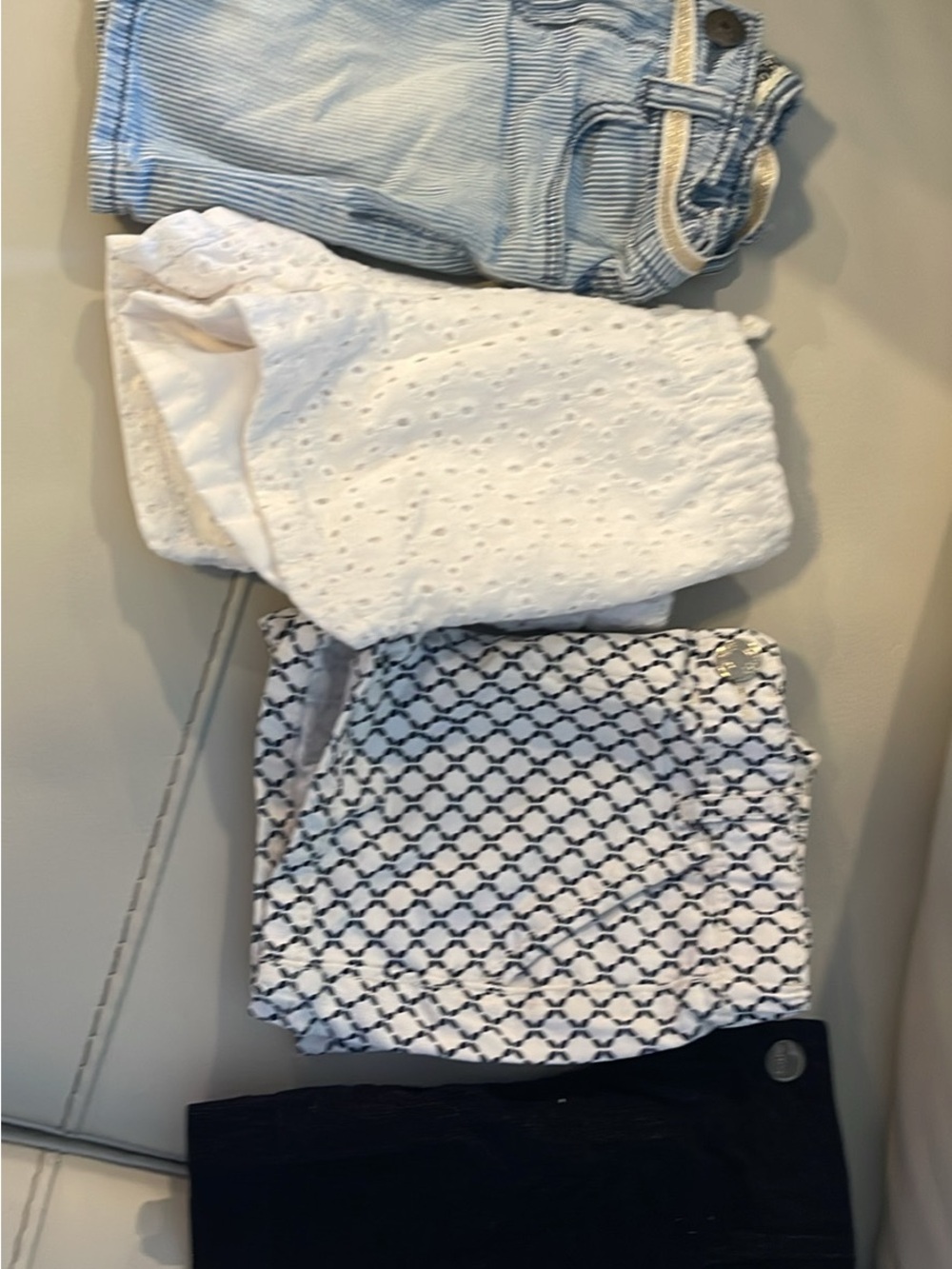 3T girls shorts (1 skirt)